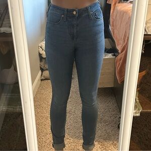 Universal Thread Women's Skinny Jeans in Denim Blue